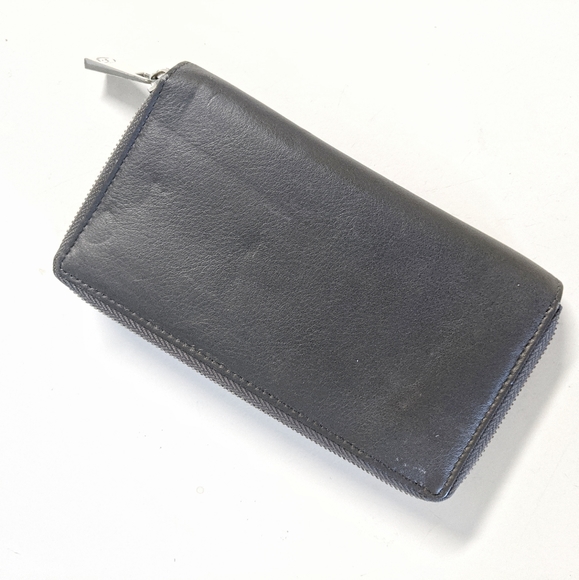 Genuine leather grey wallet in great condition! - Picture 2 of 6